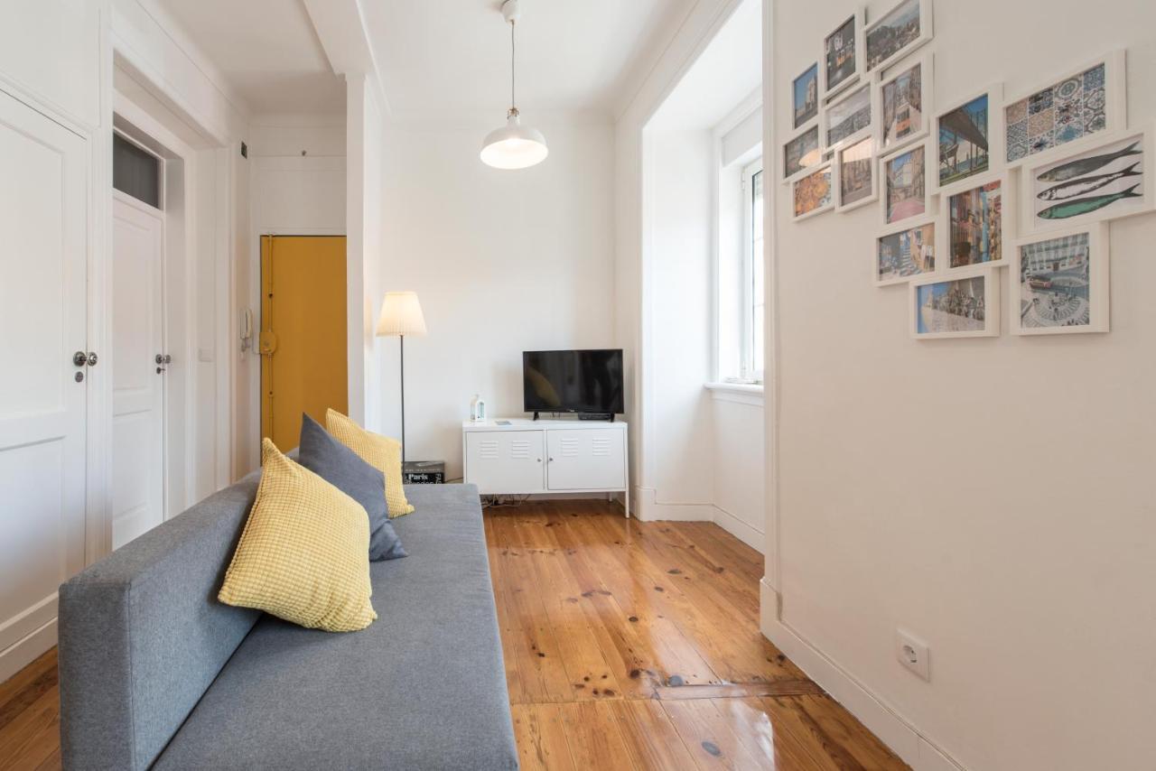Cozy With Castel View Apartamento Lisboa