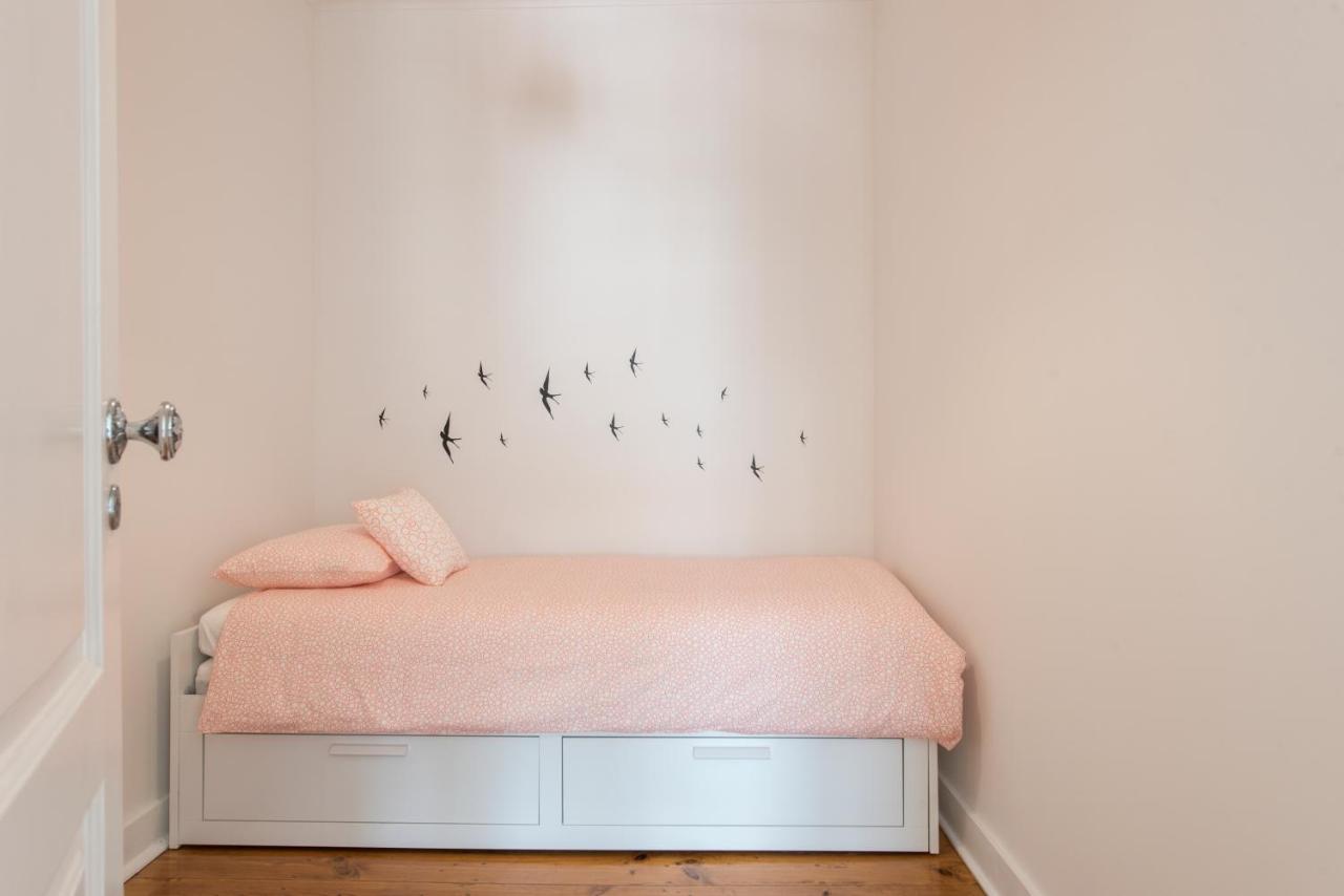 Cozy With Castel View Apartamento Lisboa